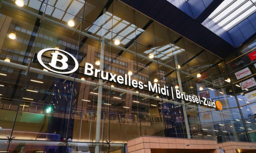 blague a la gare de bruxelles 