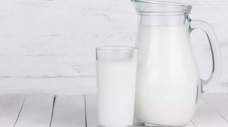 Cancer du sein et surpoids de l’enfant : les dangers du lait
