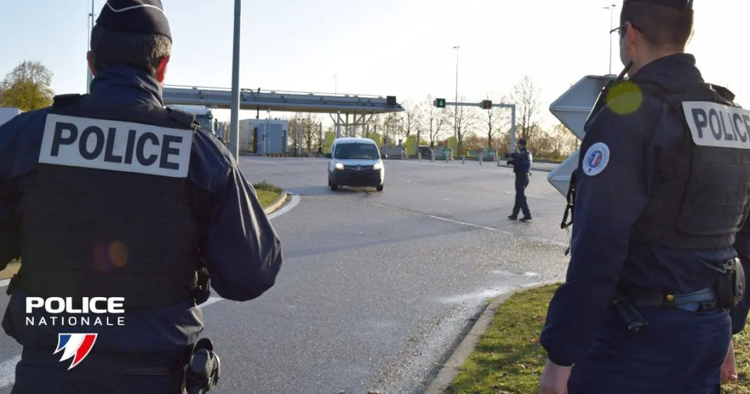 blague un homme se fait arrêter par la police 