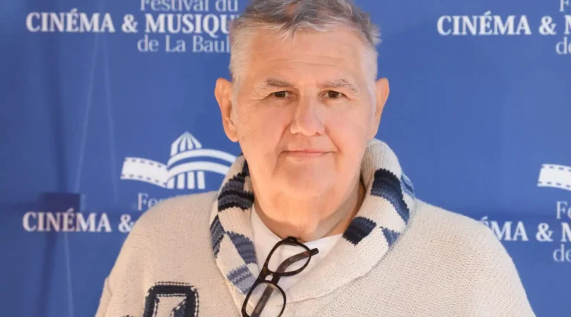 Pierre Ménès de FIFA à la retraite, la descente aux enfers d’un consultant star