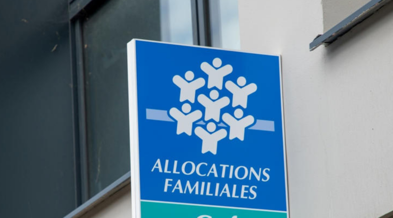 caf montant divisé par deux