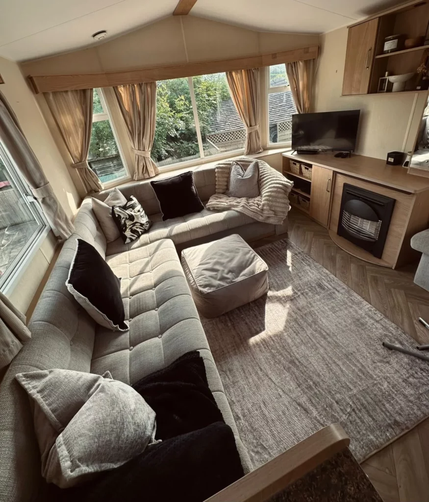 supplied lucy vernon i moved 1003351086